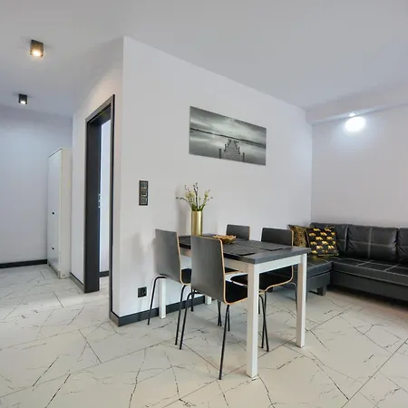 Apartament Glamour Ustrzyki Dolne Exterior photo