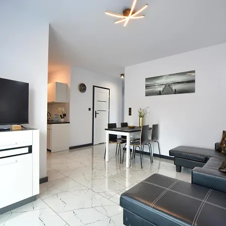 Apartament Glamour Ustrzyki Dolne Exterior photo